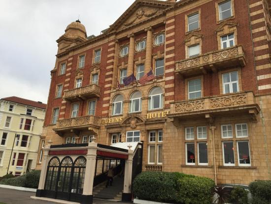 Queens Hotel Restaurant